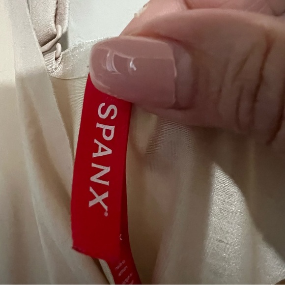 SPANX Thinstincts 2.0 Champagne Beige Shapewear Camo Tank Top - Picture 7 of 12